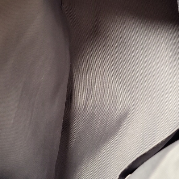 Coach Signature Satchel - Picture 13 of 16